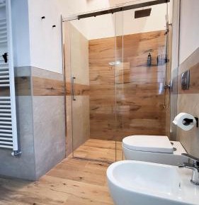 Superior One-Bedroom Apartment with Balcony