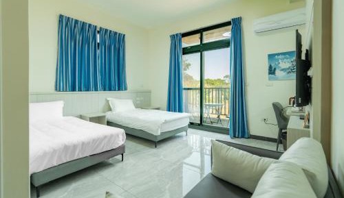 Standard Twin Room with Sofa