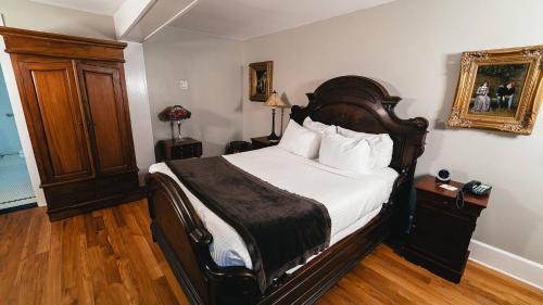 Queen Room - Disability Access