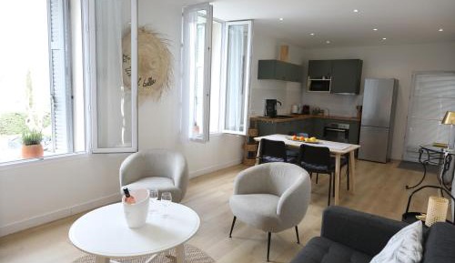 Two-Bedroom Deluxe Apartment