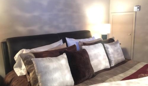 King Suite with Spa Bath