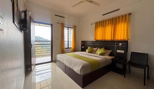Deluxe Double Room with Balcony