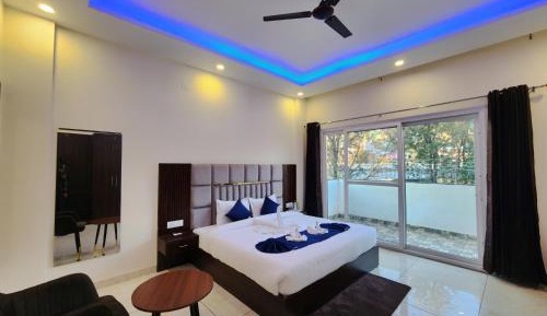King Room with Balcony
