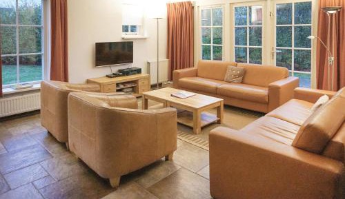 Four-Bedroom Holiday Home