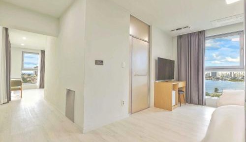Studio with Terrace