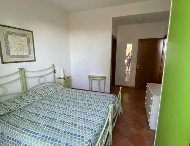 One-Bedroom Apartment with Garden