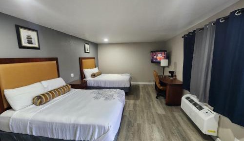 Queen Room with Two Queen Beds