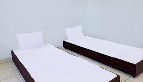 Economy Twin Room