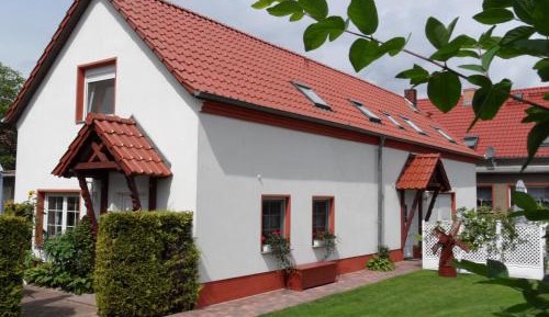 Apartment (2 Adults)