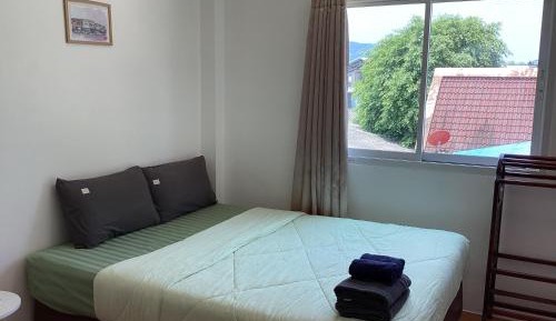  One-Bedroom Apartment with Balcony and Mountain View