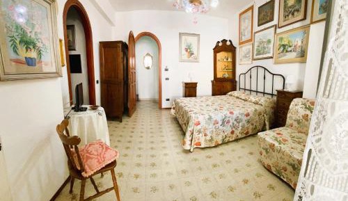 Double or Twin Room with Terrace