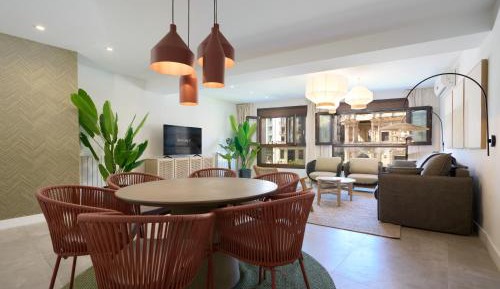 Two-Bedroom Deluxe Apartment