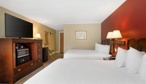 Queen Room