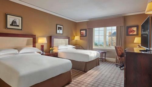 Deluxe King Room with Sea View