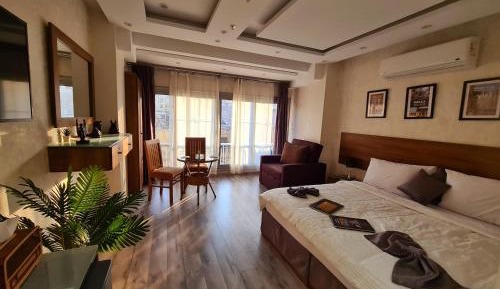 Triple Room with Terrace
