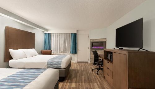 Queen Room with Two Queen Beds - Non-Smoking