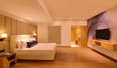 Studio Room
