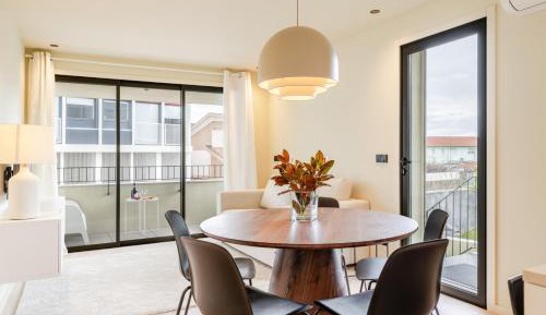 One-Bedroom Apartment with Terrace