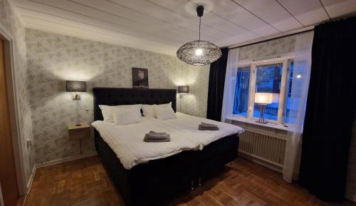 Two-Bedroom Deluxe Apartment with Garden View
