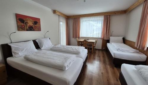 Quadruple Room with Mountain View