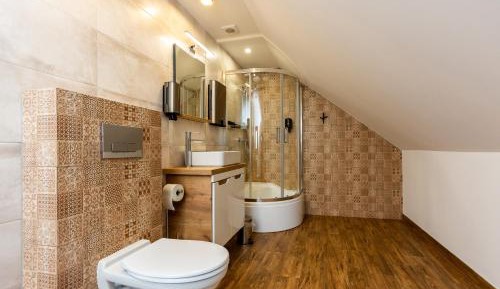 Double or Twin Room with Private Bathroom