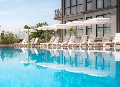 Suite with Pool View