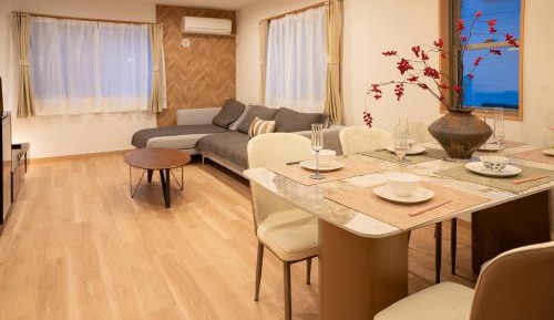 Deluxe Family Suite