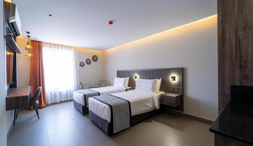 Twin Room with City View