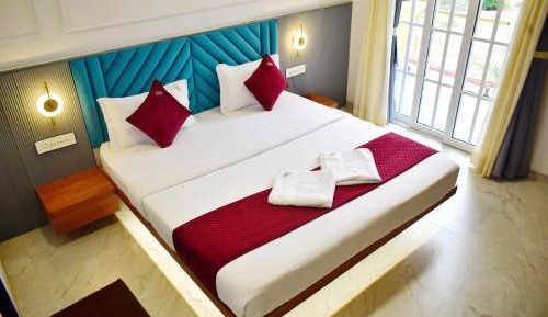 King Room with Balcony