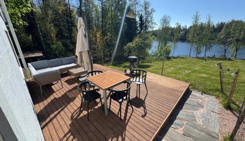 Apartment with Lake View