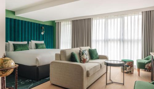 King Suite with Sofa Bed