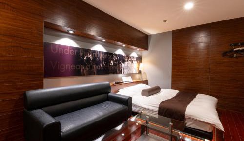 Queen Room with Spa Bath