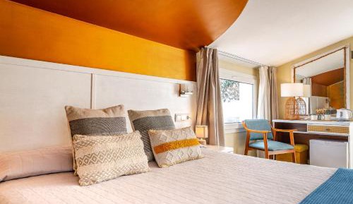 Deluxe Double Room with Sea View