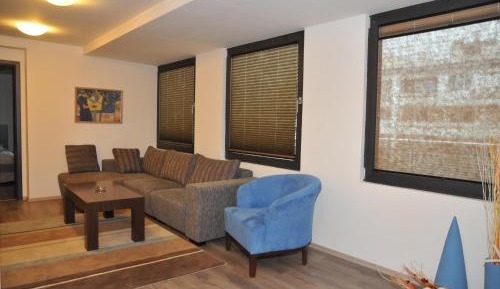 One-Bedroom Suite with Sea View