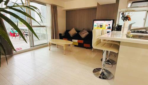 Two-Bedroom Deluxe Apartment with Balcony