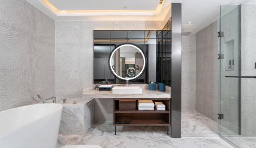Suite with River View