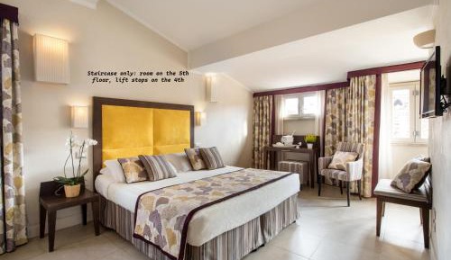 Superior Double or Twin Room with City View - Staircase Only