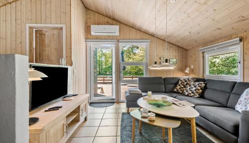 Three-Bedroom Holiday Home 