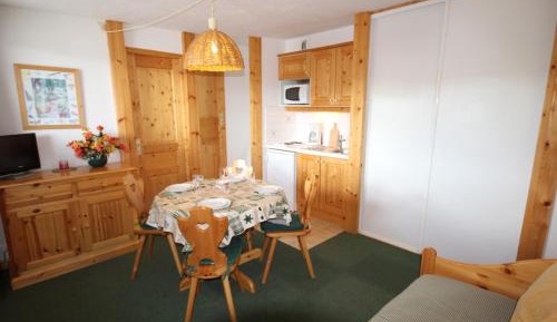 Apartment (4 Adults)