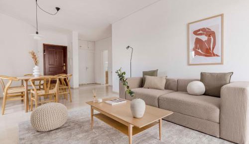 Three-Bedroom Apartment with Balcony