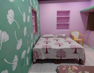 Deluxe Double Room (2 Adults + 1 Child)