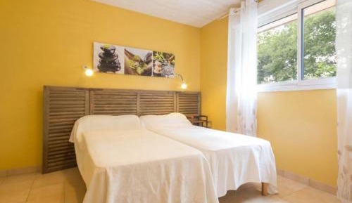 Holiday Home (6 Adults)