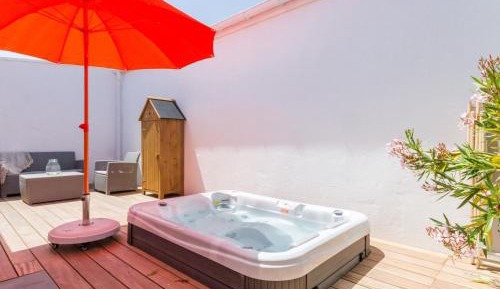 Holiday Home (4 Adults)