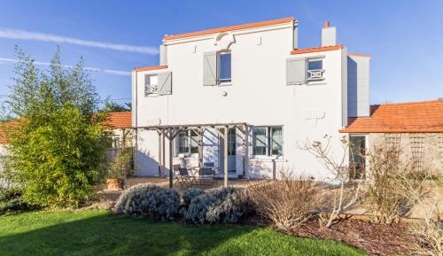 Holiday Home (2 adults)