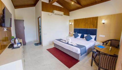 Suite with Garden View