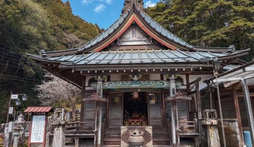Japanese-Style Room