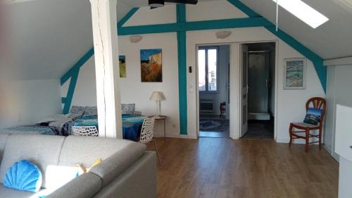 Apartment with City View