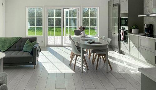 Three-Bedroom Holiday Home 
