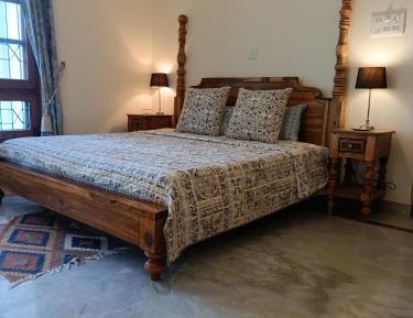 King Room with Balcony