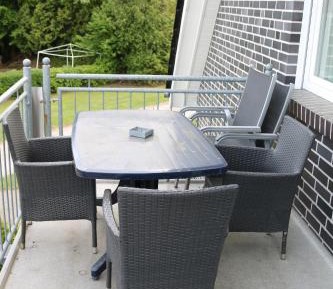 Three-Bedroom Apartment with Balcony